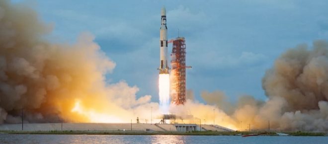 Подъёмники FORWARD & UP работают на космодроме.